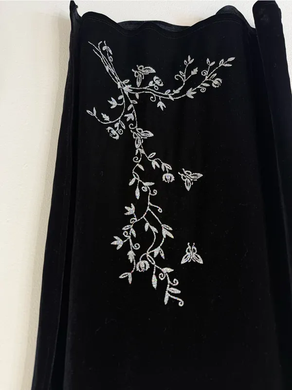 {L} Y2K Fairycore Gothcore Black Embroidered Velvet Maxi Skirt - Image 2