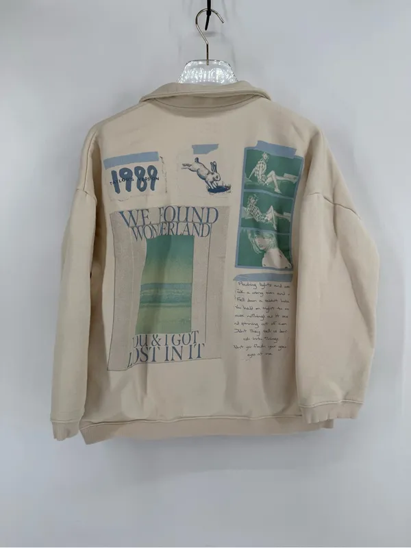 Taylor Swift Womens 1989 Taylors Version Quarter Zip Wonderland Pullover size M - Image 2