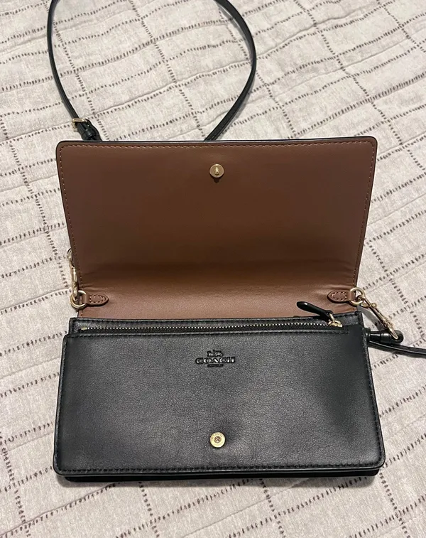 Coach Signature Canvas Crossbody Purse - Image 6
