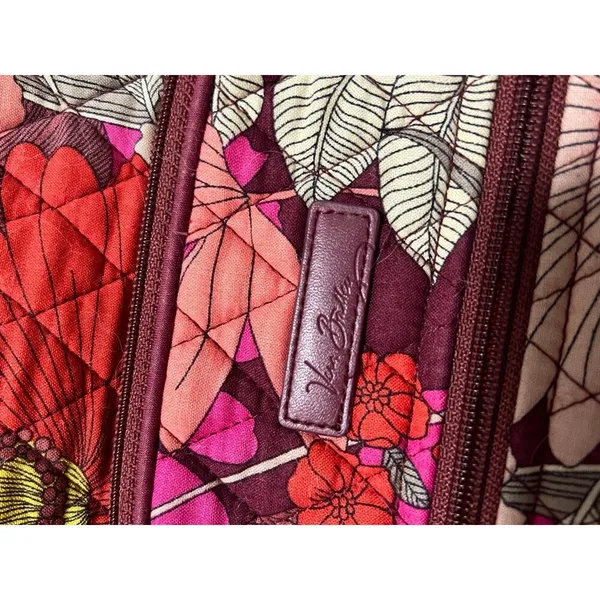 Vera Bradley keep Charged campus tech backpack floral - Image 11