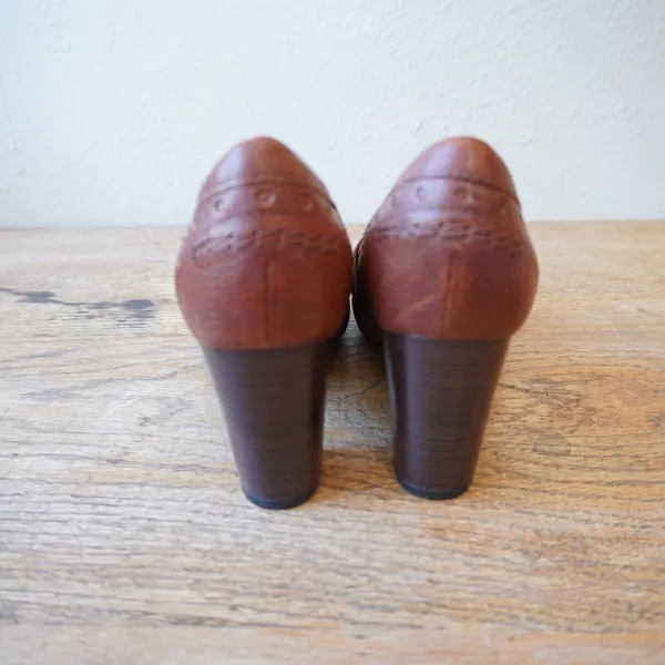 Clarks 6M Indigo Kiltie Penny Loafer Pumps Brown Excellent Leather Heels Retro - Image 5