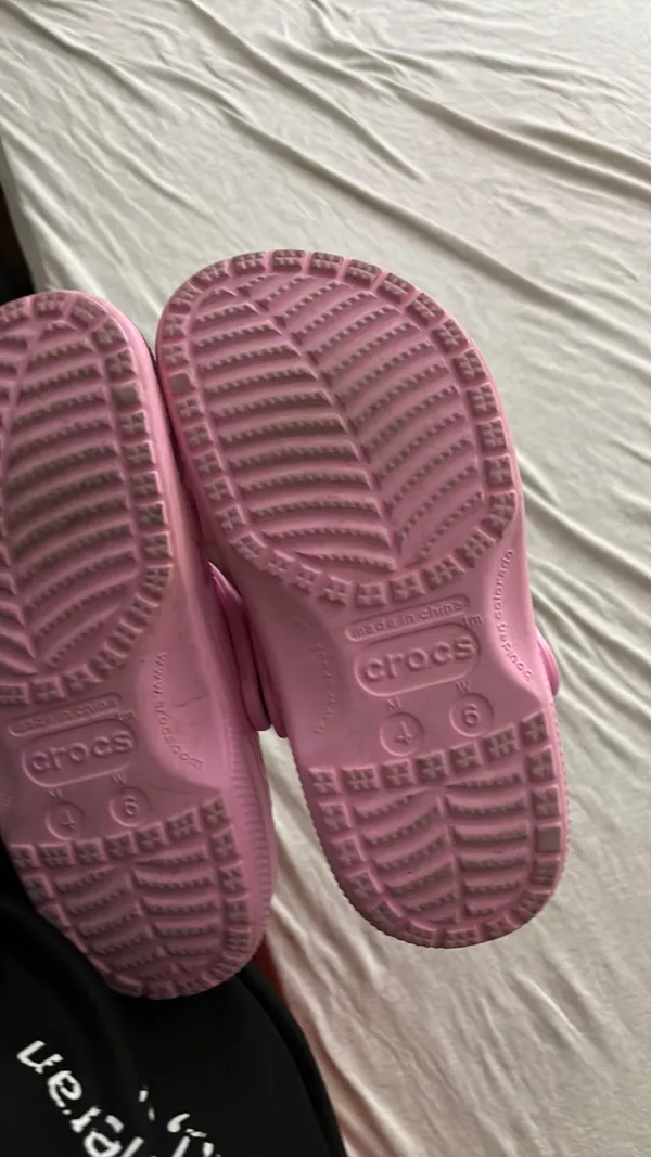 Crocs Pink Women’s 6 - Image 3