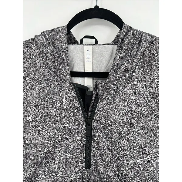 🆕 NWOT Lululemon I Put A Shell On You Crop Jacket Lightweight Pullover Hood 6 - Image 13