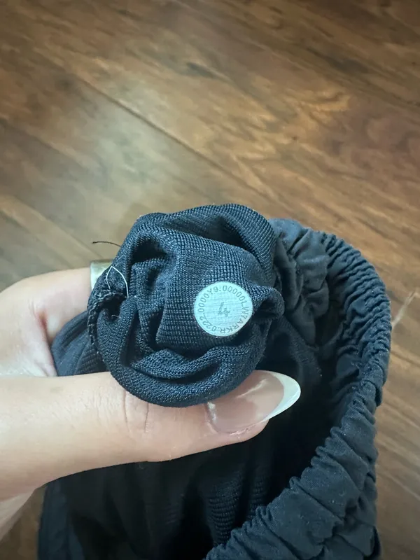 Lululemon Black Hotty Hot 2.5" - Image 2