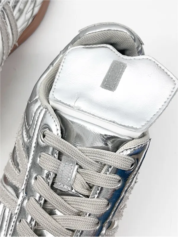 STEVE MADDEN Madrid Silver Metallic Lace Up Sneakers Shoes Size 7.5 Retro Casual - Image 8