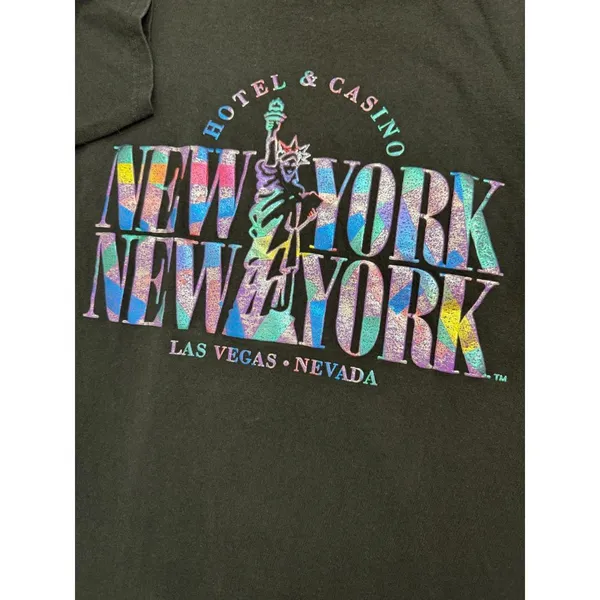 SKU 2117 Vintage New York New York Hotel & Casino Las Vegas T-Shirt Size Medium - Image 4
