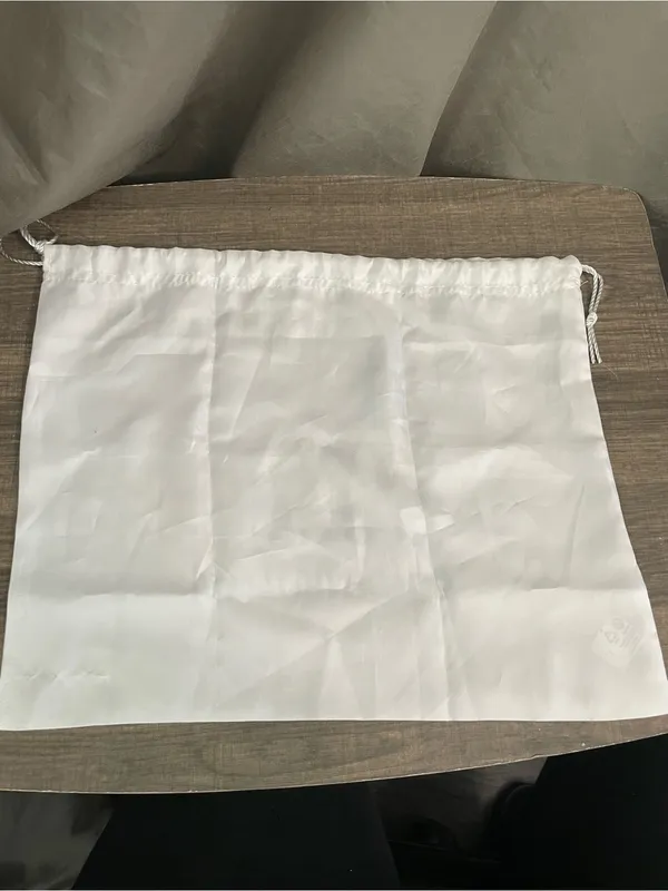 Authentic Coach (Re)Loved White Sateen Drawstring Handbag Dust Bag - Image 4