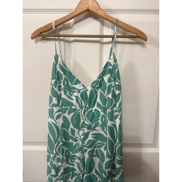 VICI Green White Tropical Leaf Print Midi Dress M Rayon Linen Front Slit Resort - Image 3