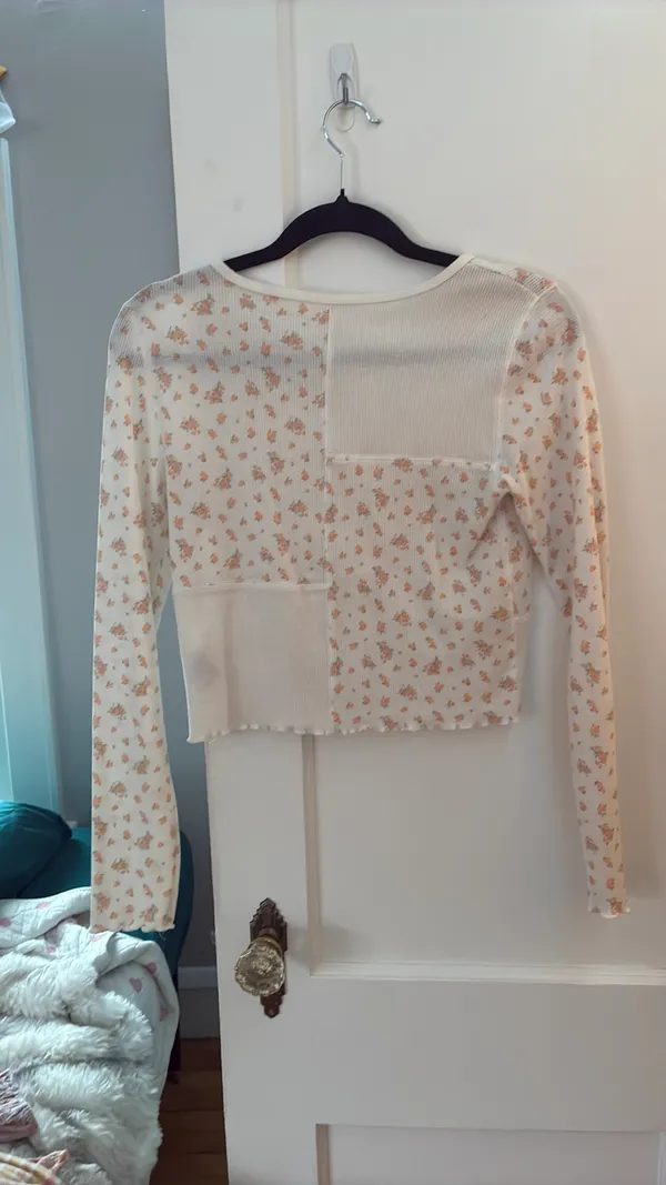 American Eagle Top Outfitters - Image 2