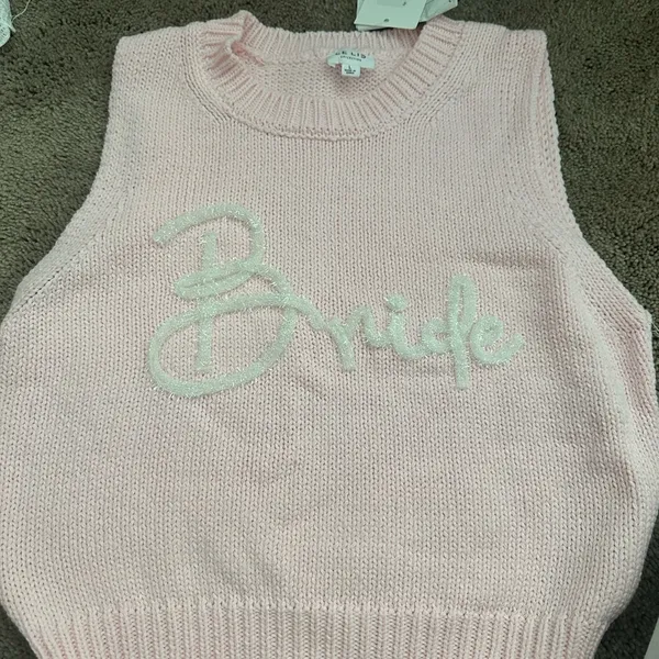 Le Lis Bride Sweater Tank - Image 5