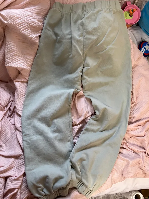 Brandy Melville Joggers Green Sage - Image 3