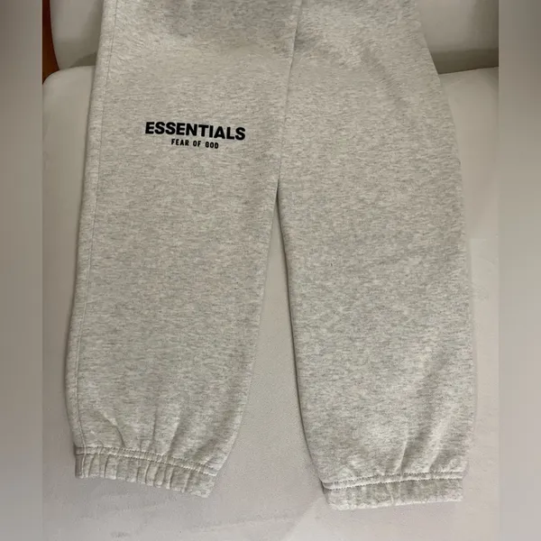 NWT Essentials Fear Of God Essentials Light Oatmeal Sweatpants Size S - Image 8