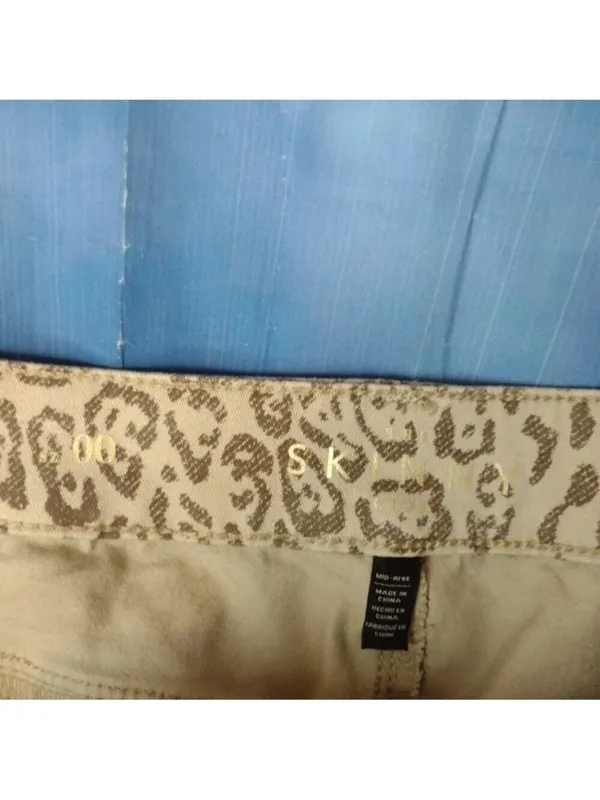 White HOUSE BLACK MARKET - brown leopard skinny jeans size 00 - Image 3