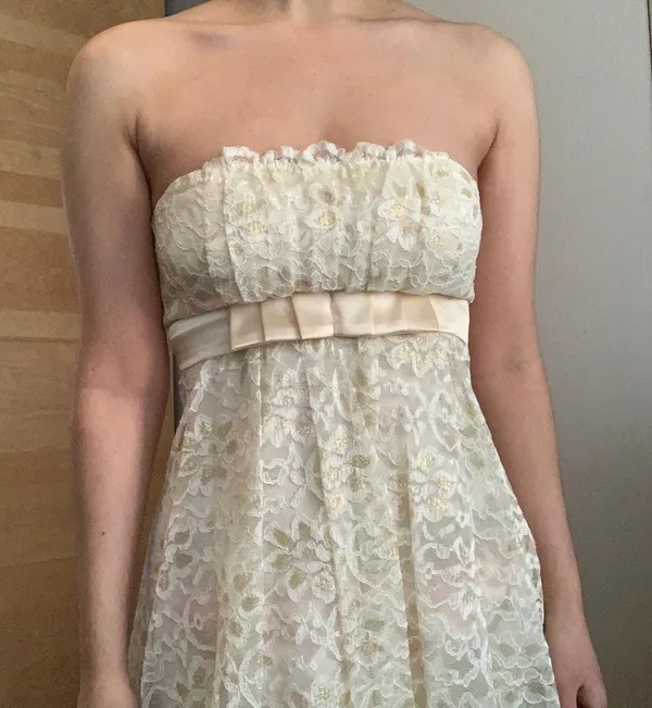 Strapless Bubble Hem Butter Yellow Lace Formal Dress Size 2 - Image 5