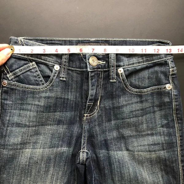 Rock and Republic Kendall Size 4 Jeans - Image 3