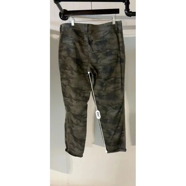 Maurice’s 11/12 camo pants - Image 2