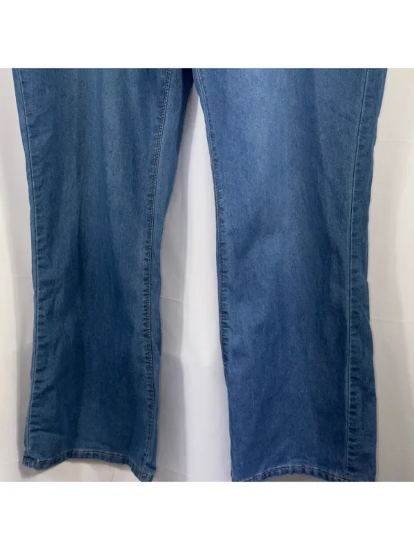 Size L Light Wash High Rise Bootcut Stretch Jeans - Image 4