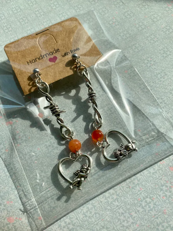 Antique silver tone cute sleepy angel dangle earrings💖👼💖 - Image 3
