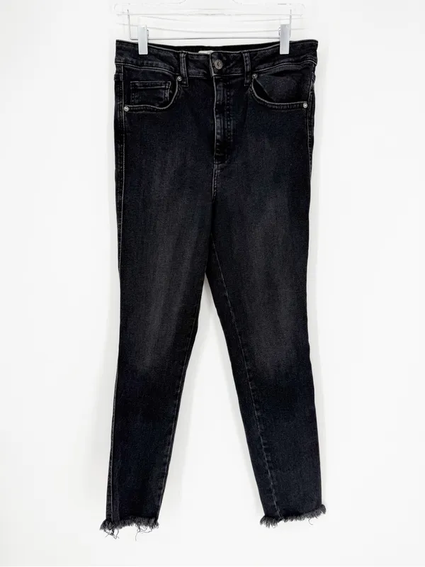 Free People High Rise Raw Hem Jegging Skinny Jeans Women’s 31 Faded Black - Image 2