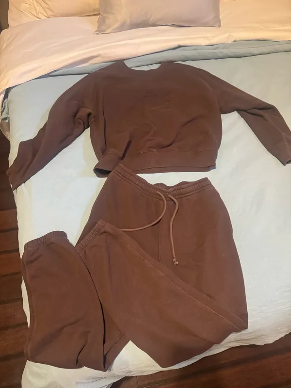 YPB on the go sweatset Brown Size M - Image 2