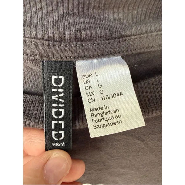H&M Divided USA Graphic Ultra Cropped Oversized Raw Hem T-Shirt - Image 3
