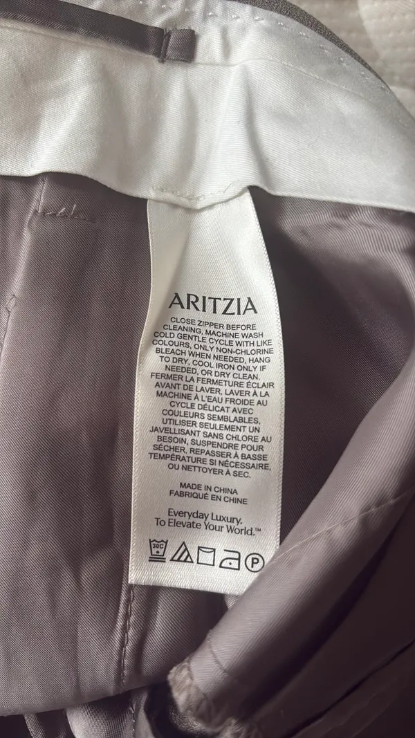 Aritzia Babaton Shorts - Image 8