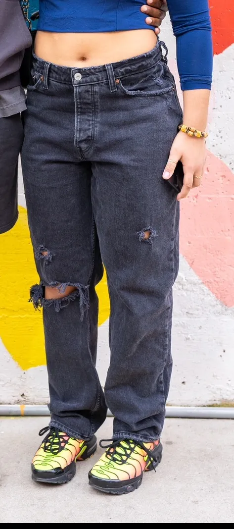 Abercrombie High Waisted Jeans - Image 6