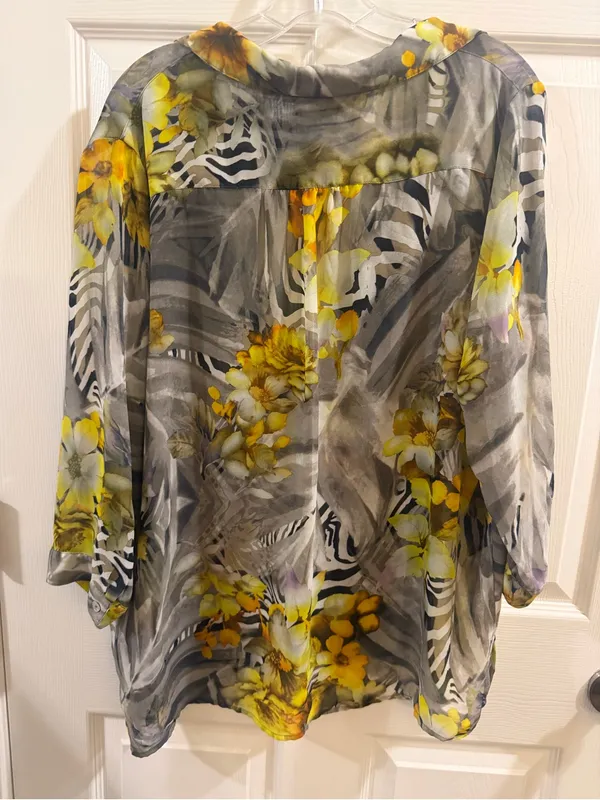 Susan Graver Floral & Zebra Print Sheer Button-Down Shirt Size L - Image 6