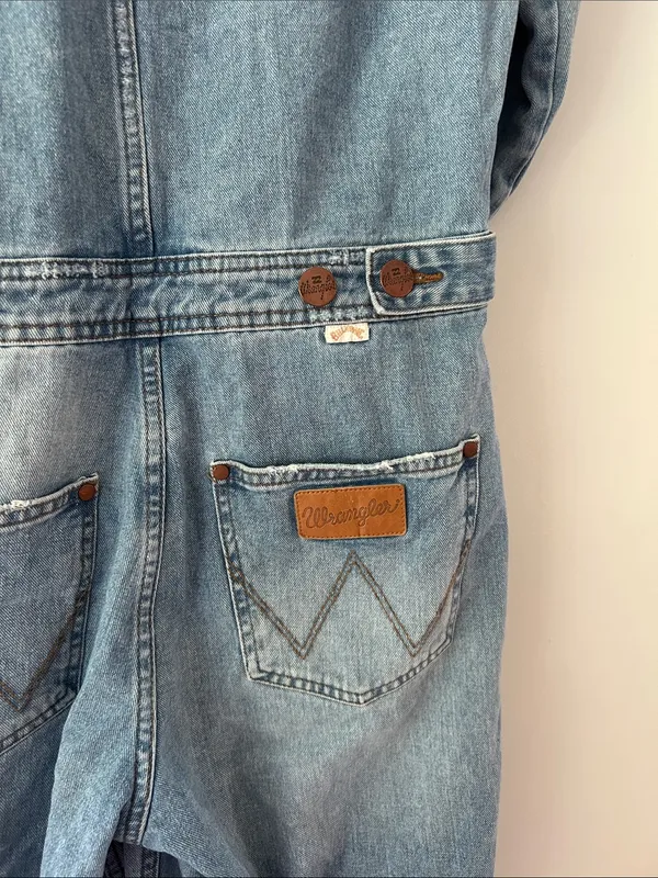 Billabong x Wrangler|Light Wash Distressed Denim Jumpsuit sz M - Image 6