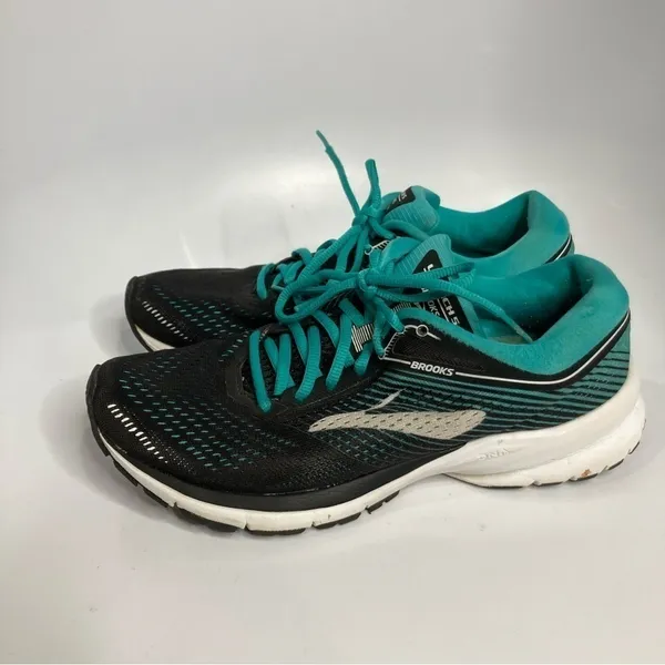 Brooks launch‎ 5 sneakers size 9 - Image 5
