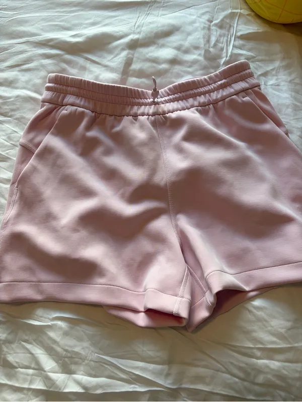 lululemon athletica Softstreme High-Rise Short 4" in Vitapink - Image 2