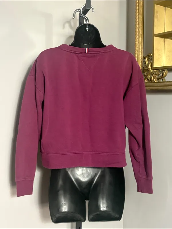 Tommy Hilfiger Small Burgundy Cropped Crewneck Sweatshirt - Image 2