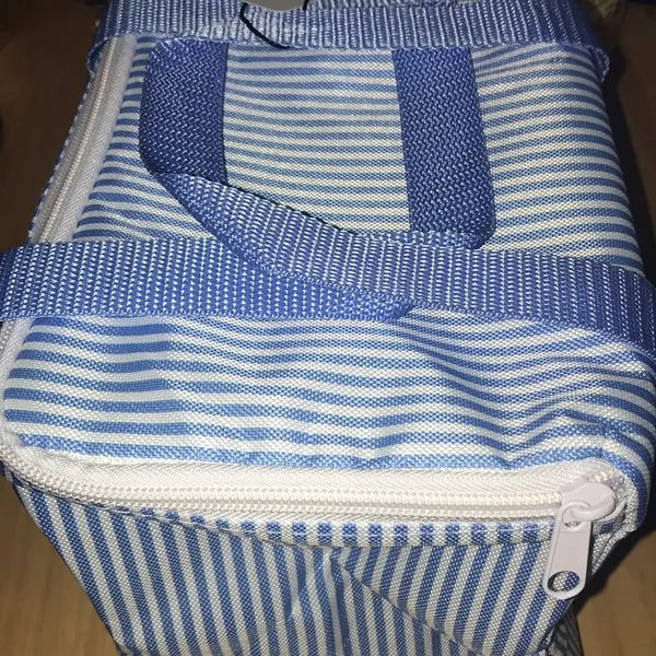 Cotton On New square makeup bag or lunch box in stripe - Image 3