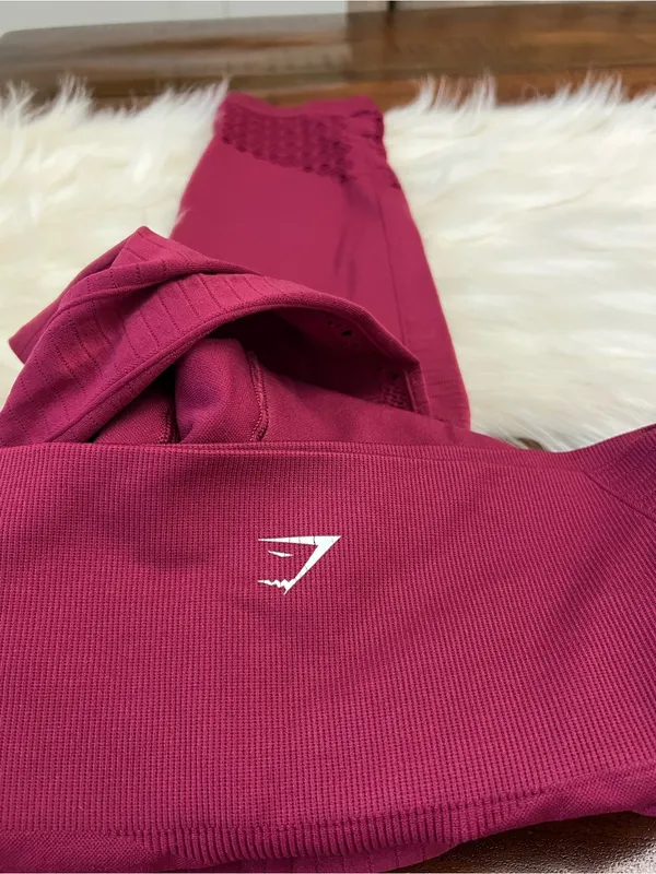 Gymshark Seamless High Rise Leggings Berry Pink Perforated Large - Image 3