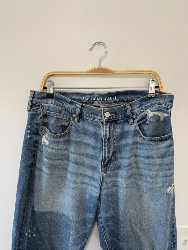 American Eagle 90s Straight Distressed Jeans- Woman’s 14 - Image 3