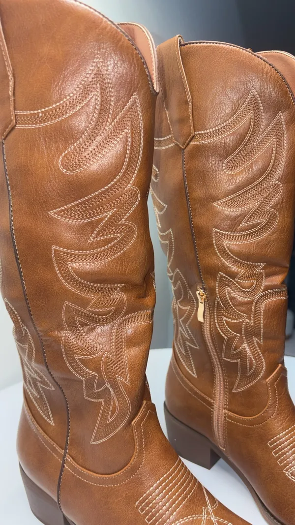Western women knee boots/ New - Image 2