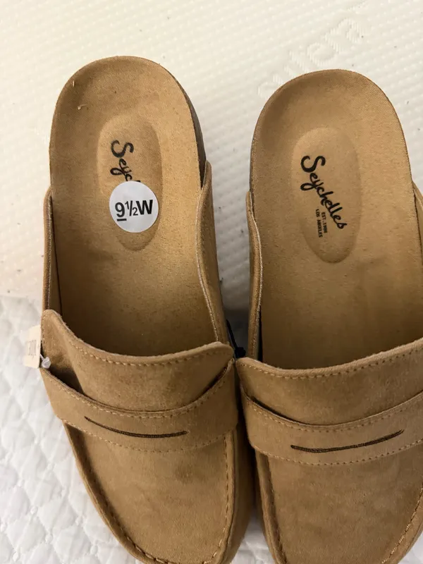 Women shoes Seychelles 9.5 - Image 2