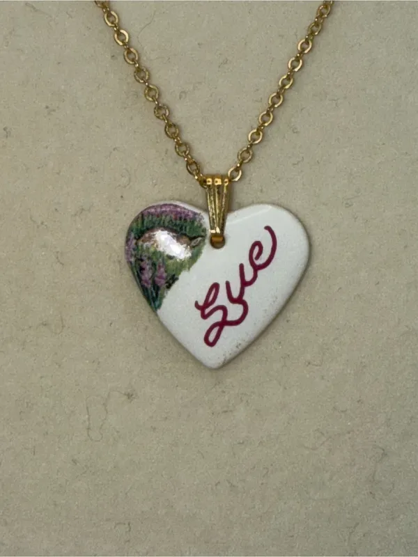 Gold Tone Sue Name Heart Necklace White Enamel Hummingbird Floral Pendant - Image 2