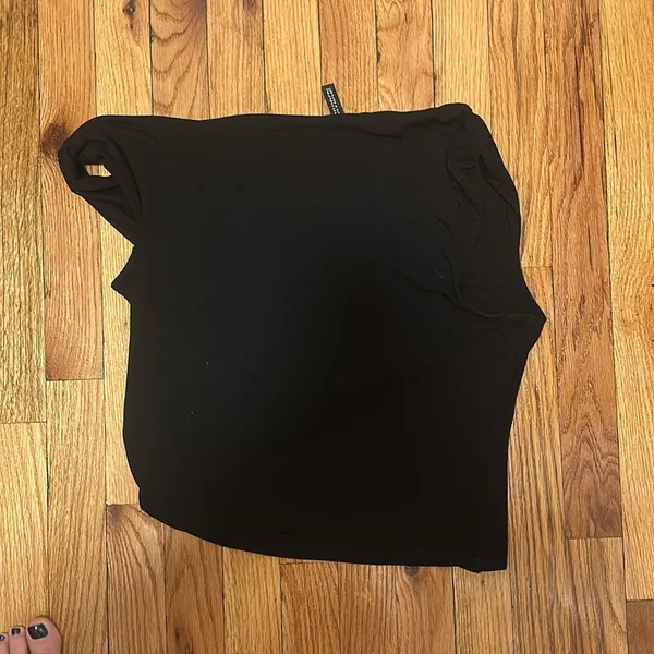 H&M Divided Twist-Detail One-Shoulder Top in black - Image 4