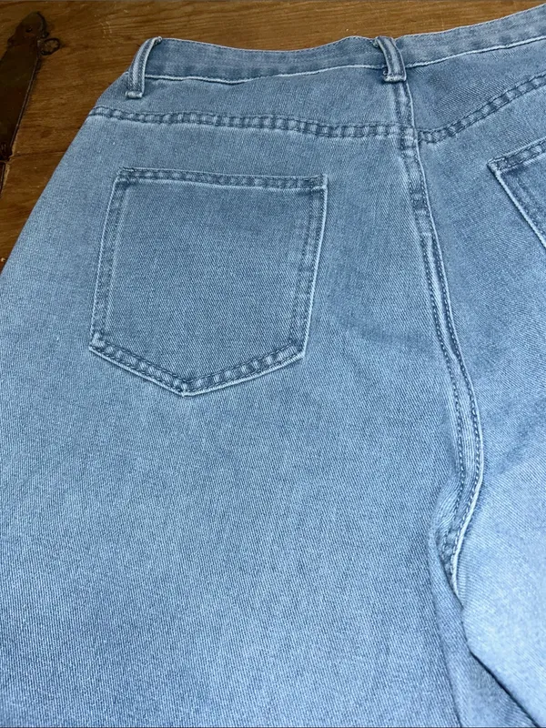 Yesfashion Women’s High-Waisted Wide Leg High rise Jorts Light Wash Size Large - Image 7