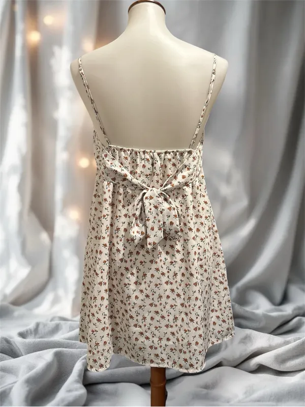 Princess Polly Cream Floral V-Neck Back Tie Mini Dress US 4 - Image 3