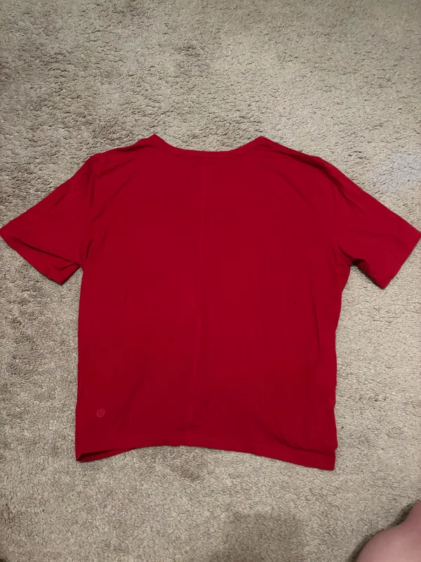 Lululemon Crescent Tee Dark Red - Image 3