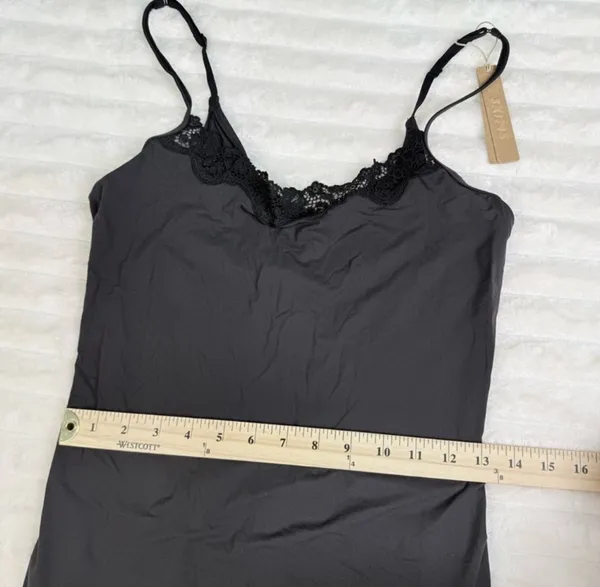 SKIMS Fits Everybody Lace Dress XL - Image 9
