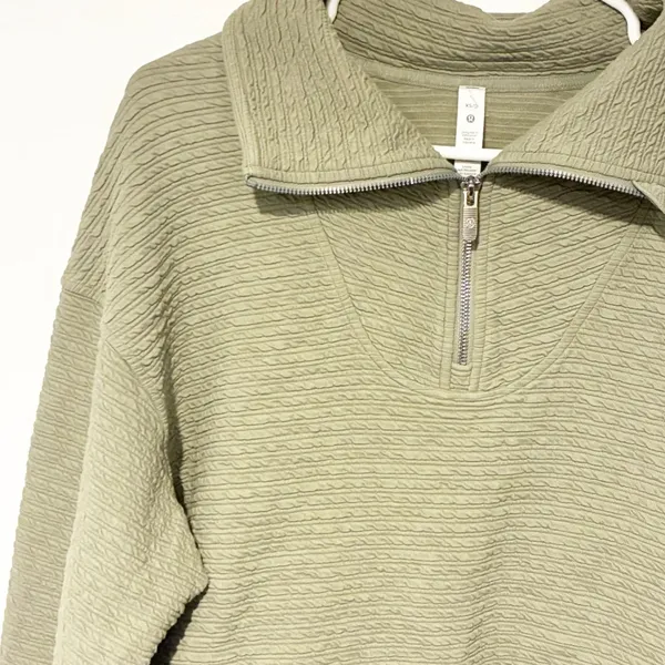 Lululemon Size XS/Small Textured 1/2 Zip Pullover Rosemary Green Sweatshirt - Image 3