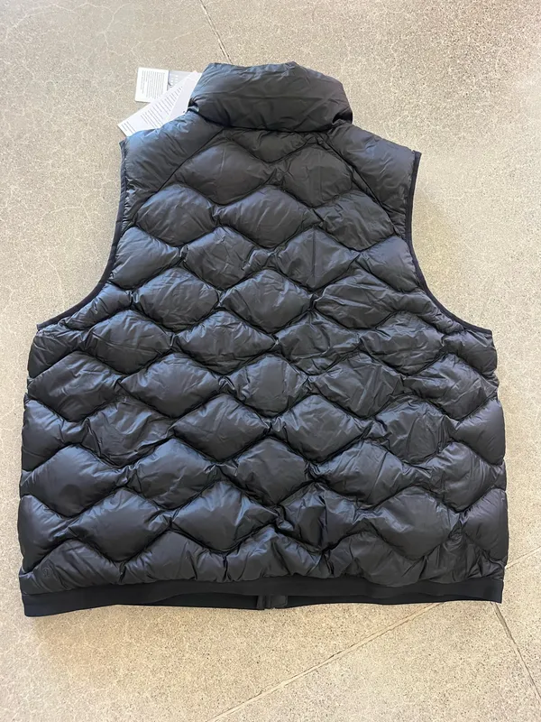 Lululemon Featherweight Quilted Vest - Image 4