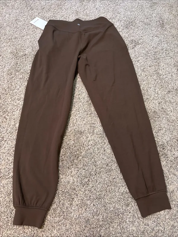 Lululemon Align HR Joggers *Regular size 6 NWT - Image 5