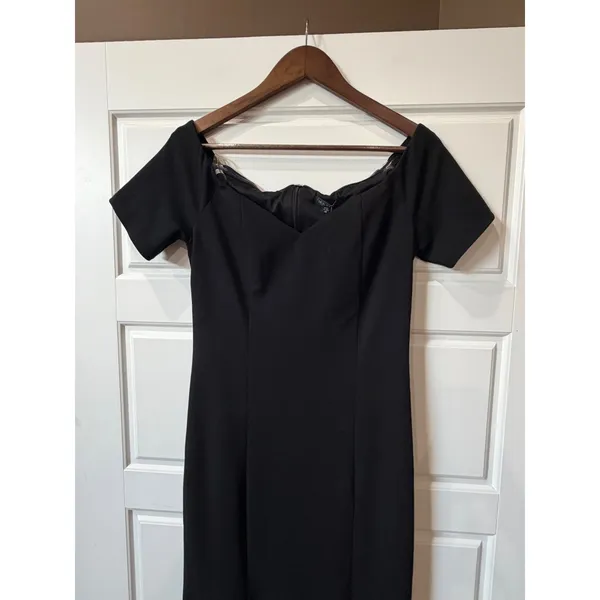 Marina Black Off Shoulder Mermaid Trumpet Gown Short Sleeve Medium Formal - Image 4