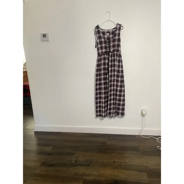 corset dress ideal for the season so you can combine it with a white background - Image 2