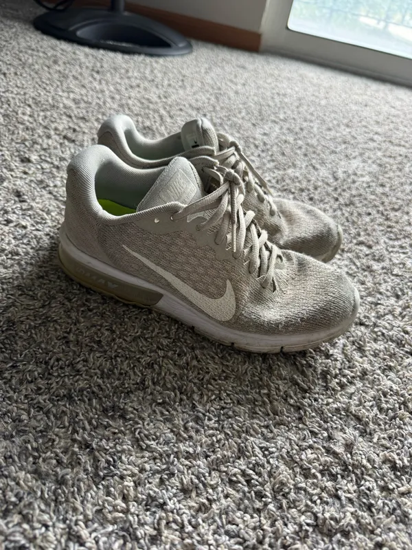 Women’s Nike Air Max Tennis Shoes - Image 2