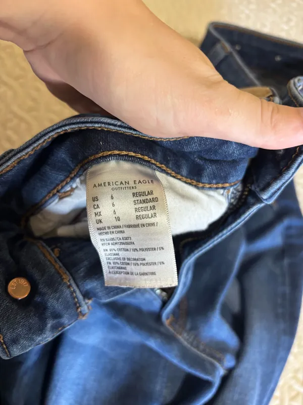 American Eagle Jeans - Image 6
